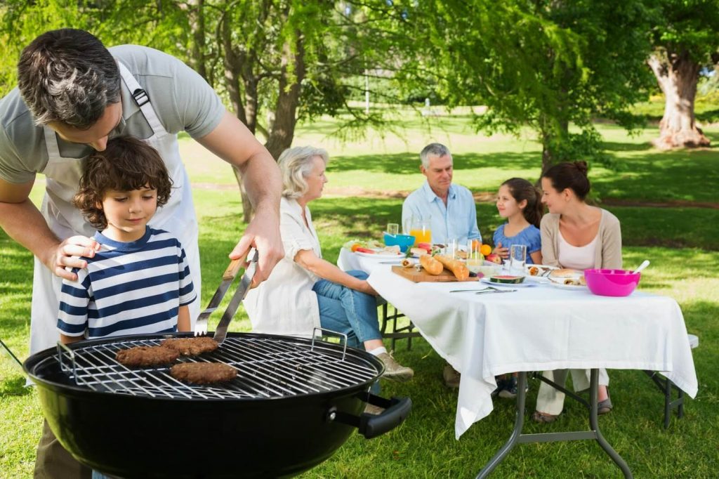 Backyard Bbq Dallas - cindy food and beverage