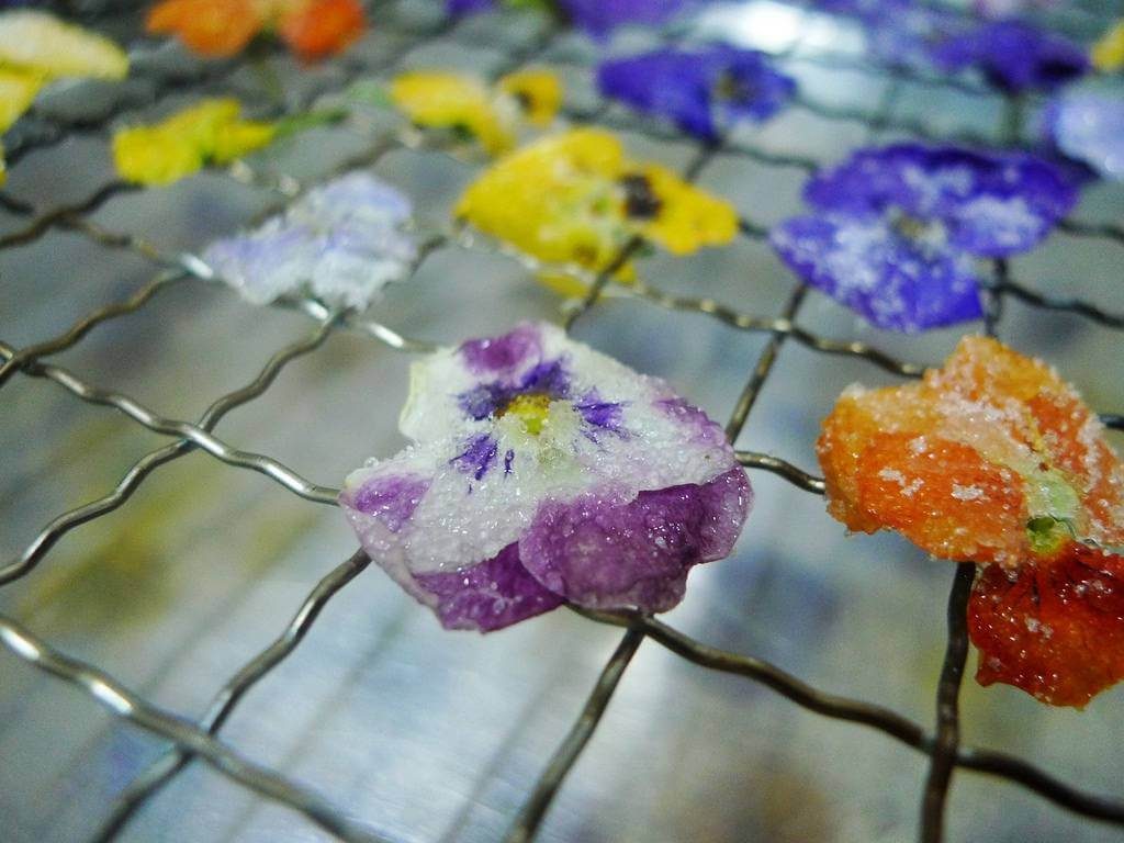 Flower shaped cookies