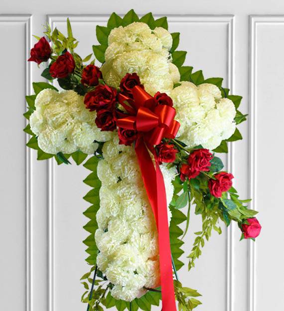 How To Create A Religious Sympathy Flower Arrangement